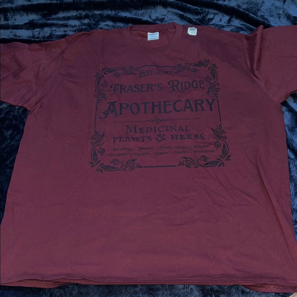 Fraser’s Ridge Apothecary Maroon T-Shirt (Men’s 3XL)